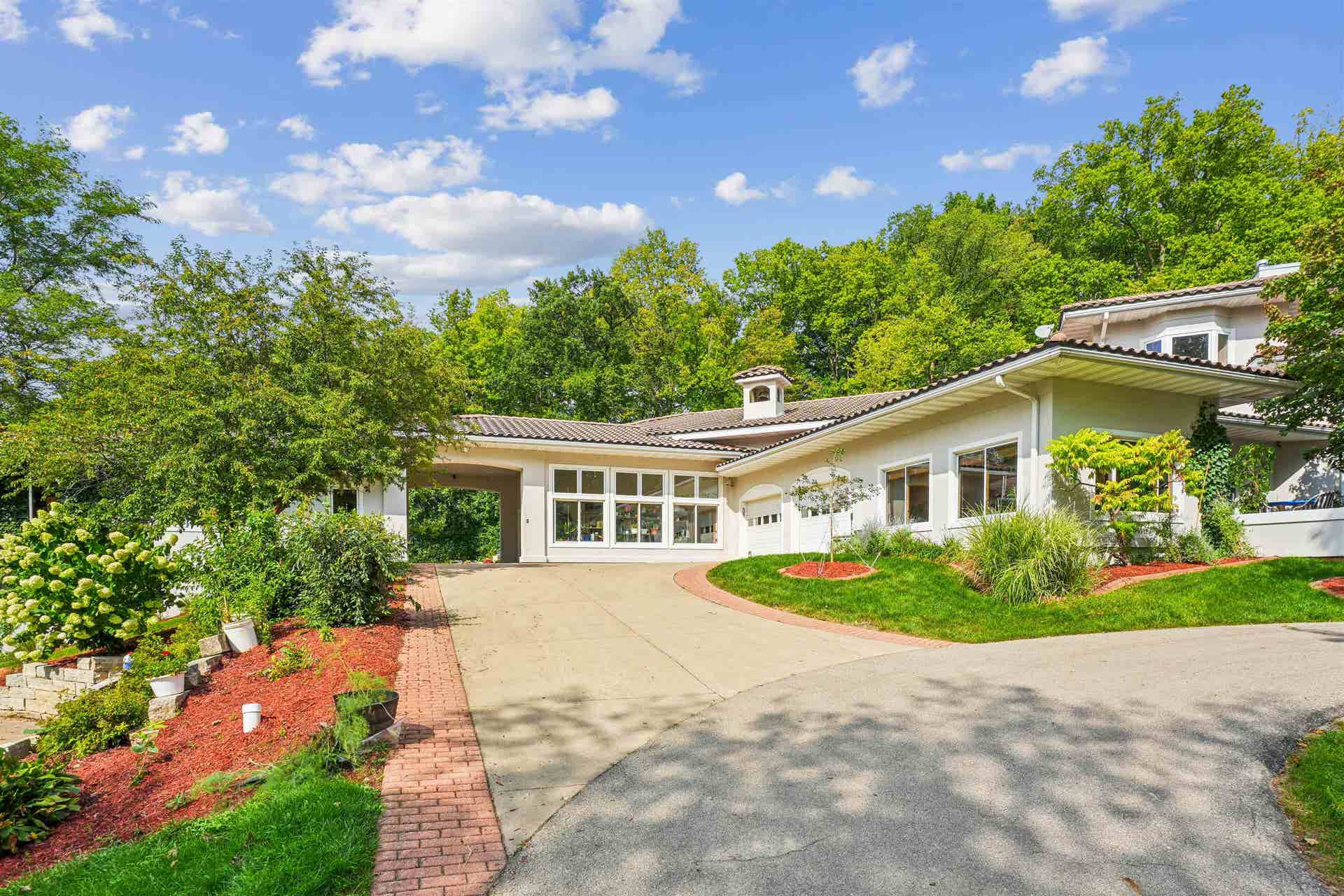 17716 Route 3 Road, Durango, IA 52039 17716 Route 3 Road, Durango, IA 52039