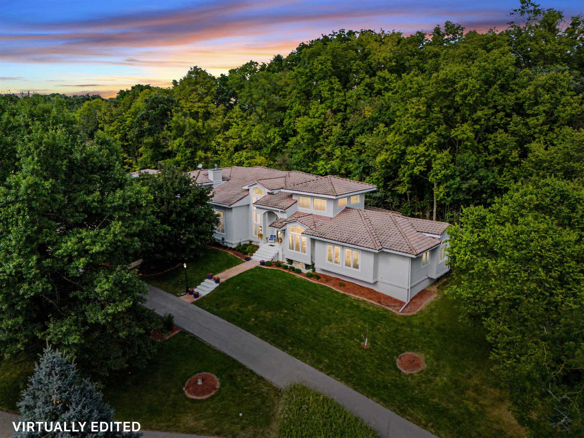 17716 Route 3 Road, Durango, IA 52039 17716 Route 3 Road, Durango, IA 52039