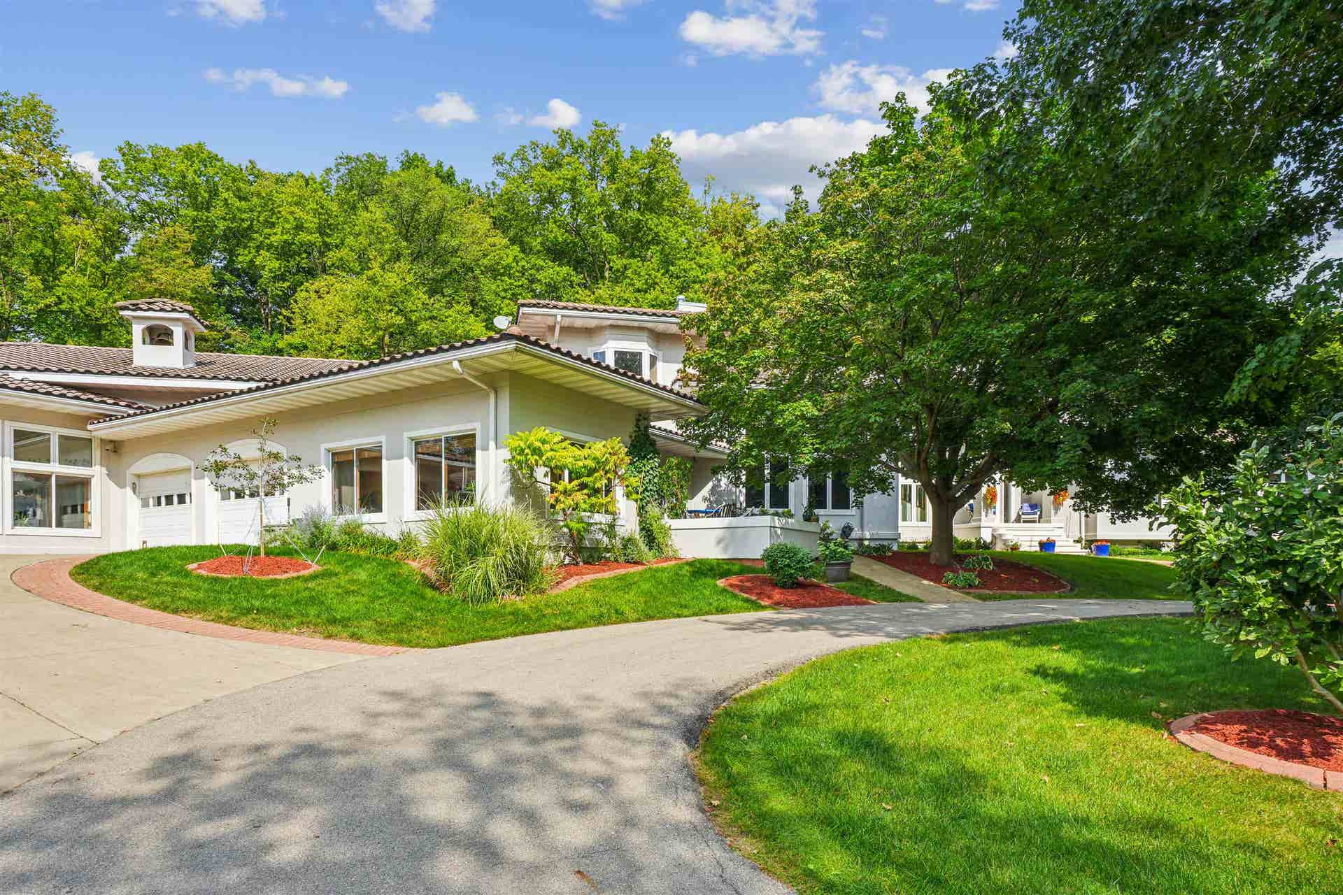 17716 Route 3 Road, Durango, IA 52039 17716 Route 3 Road, Durango, IA 52039