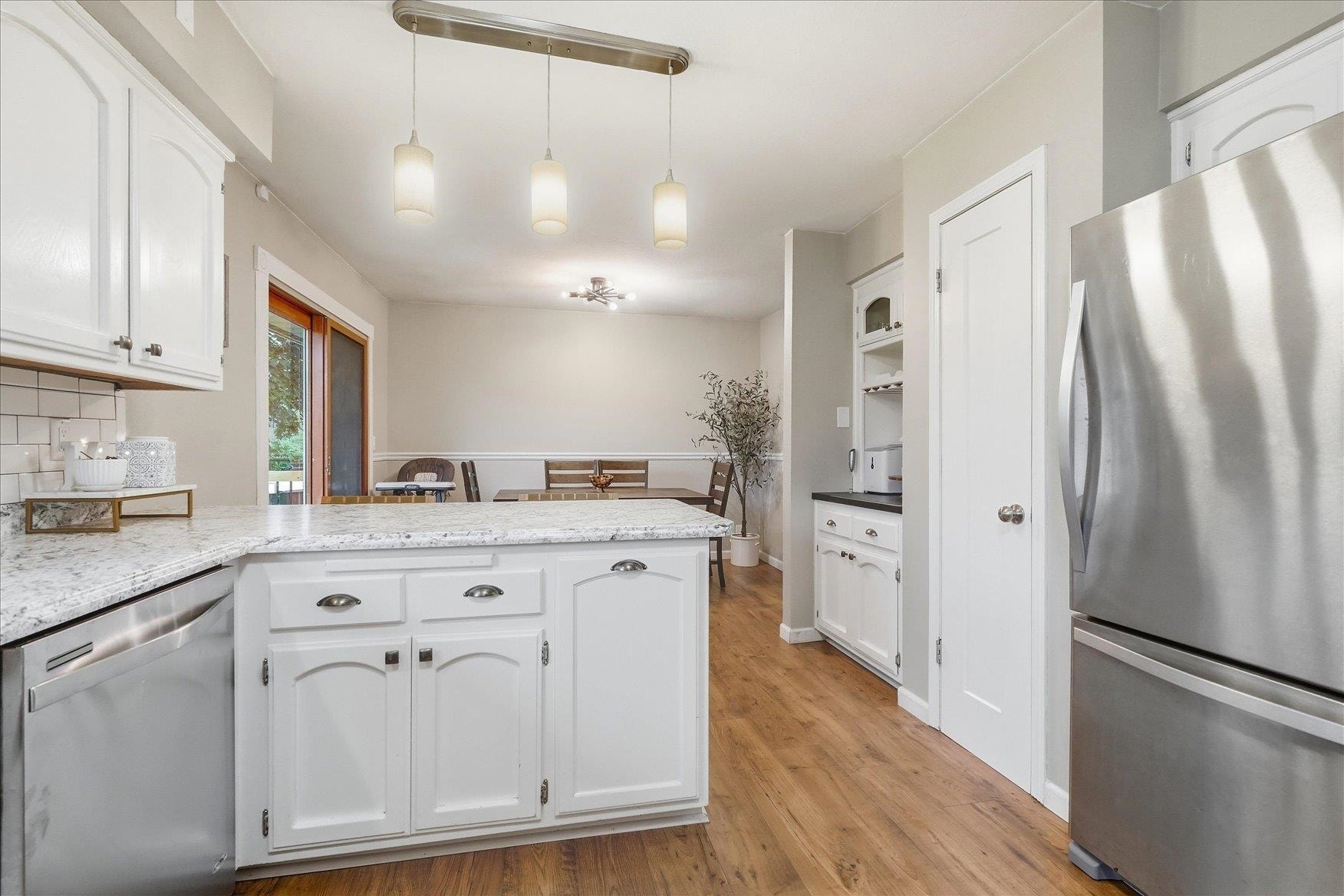 3326 Kimberly Drive, Dubuque, IA 52002 3326 Kimberly Drive, Dubuque, IA 52002