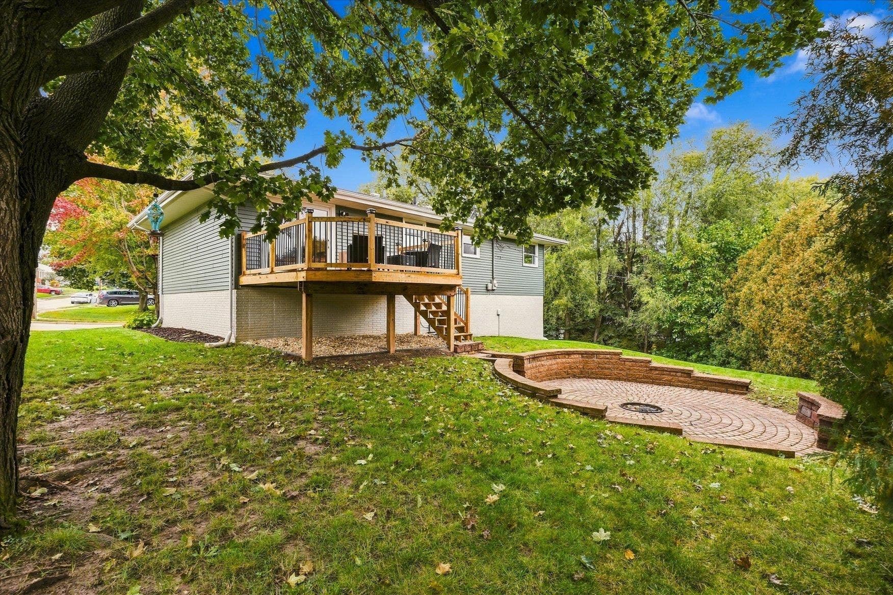 3326 Kimberly Drive, Dubuque, IA 52002 3326 Kimberly Drive, Dubuque, IA 52002