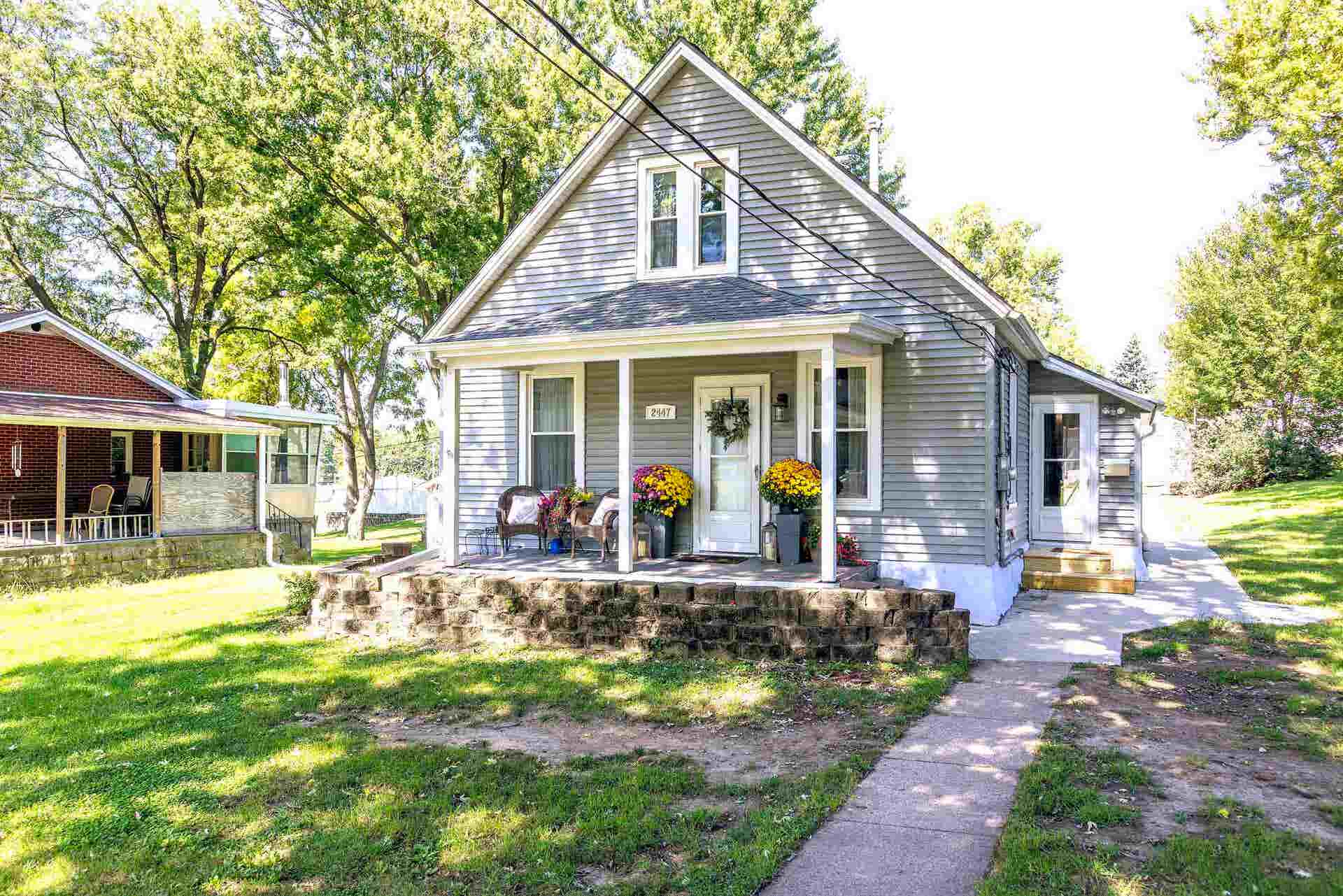2447 Cherry Street, Dubuque, IA 52001 2447 Cherry Street, Dubuque, IA 52001
