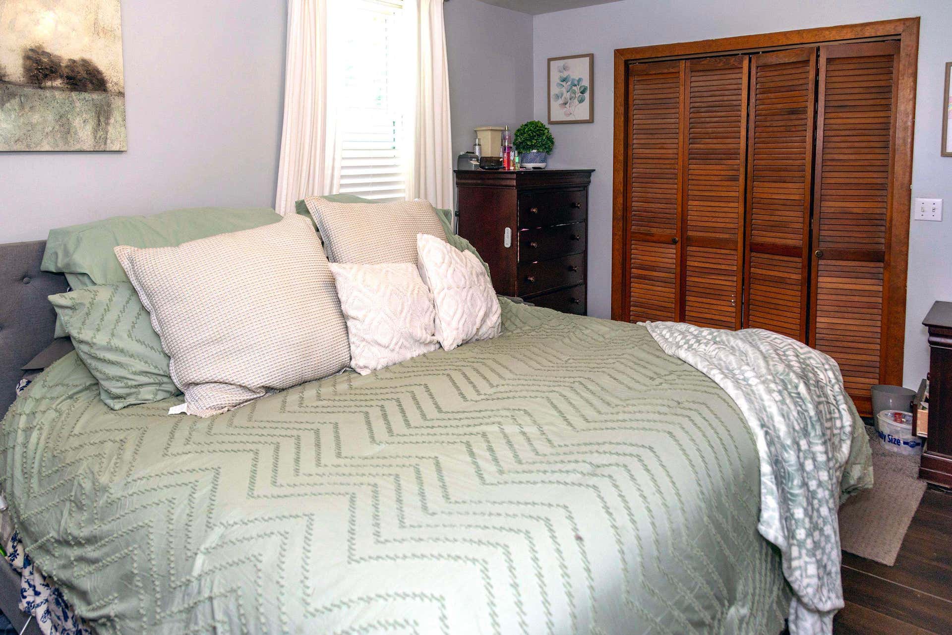 2447 Cherry Street, Dubuque, IA 52001 2447 Cherry Street, Dubuque, IA 52001