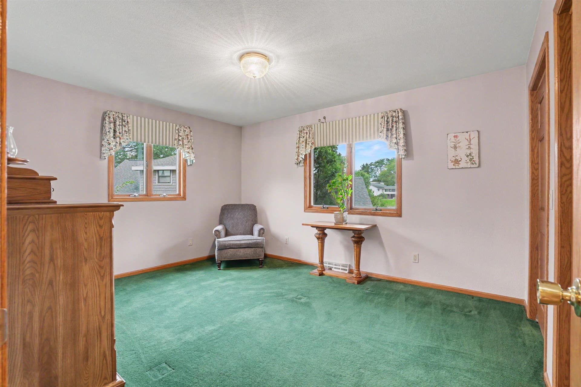 2305 Buckskin Circle, Dubuque, IA 52001 2305 Buckskin Circle, Dubuque, IA 52001