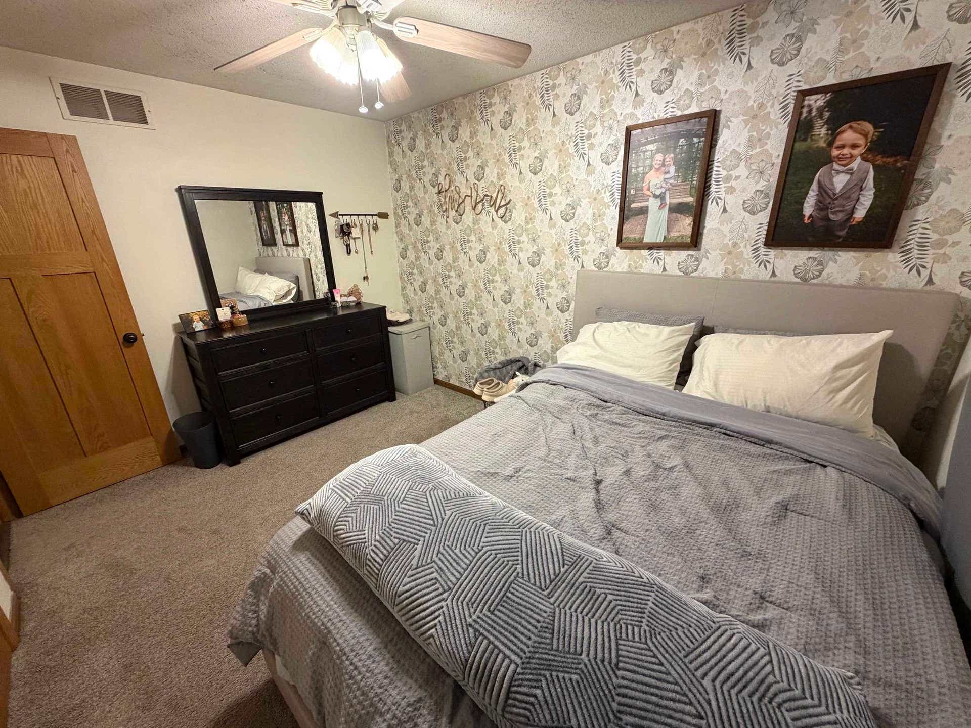 2464 Hempstead Street, Dubuque, IA 52001 2464 Hempstead Street, Dubuque, IA 52001