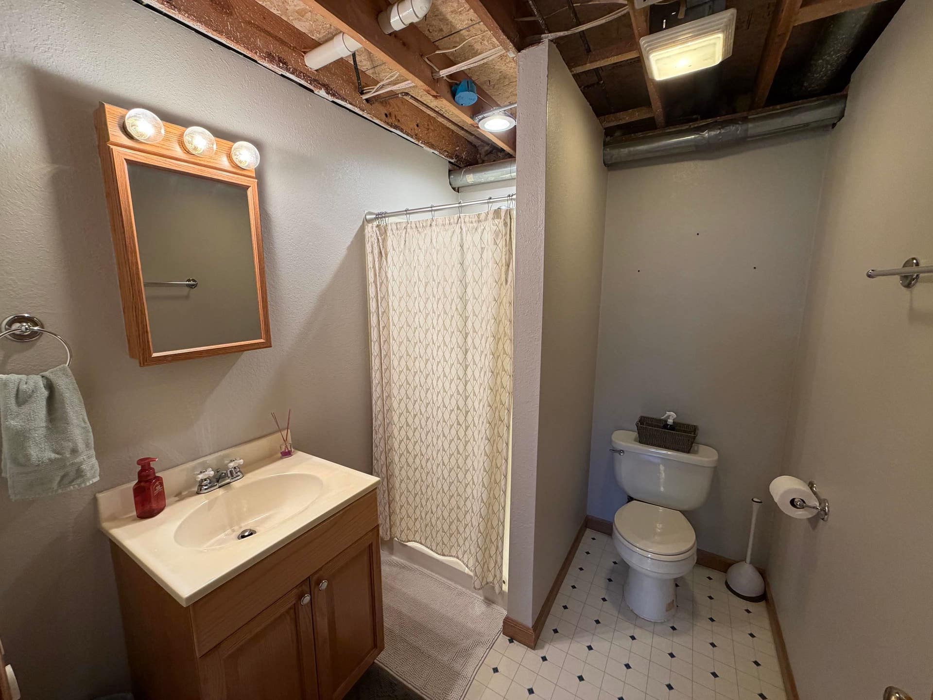 2464 Hempstead Street, Dubuque, IA 52001 2464 Hempstead Street, Dubuque, IA 52001
