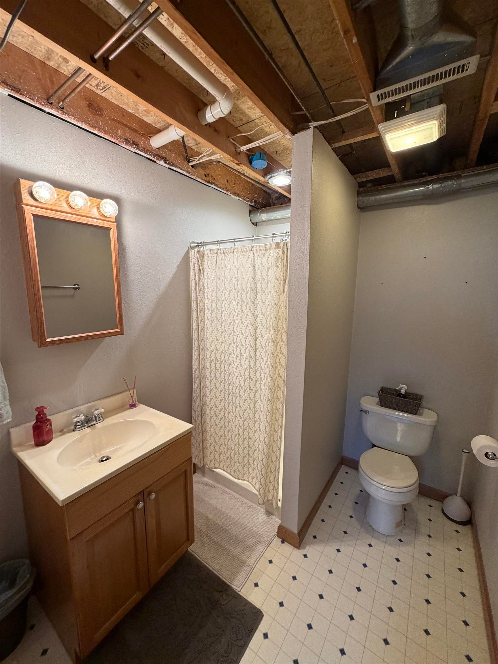 2464 Hempstead Street, Dubuque, IA 52001 2464 Hempstead Street, Dubuque, IA 52001