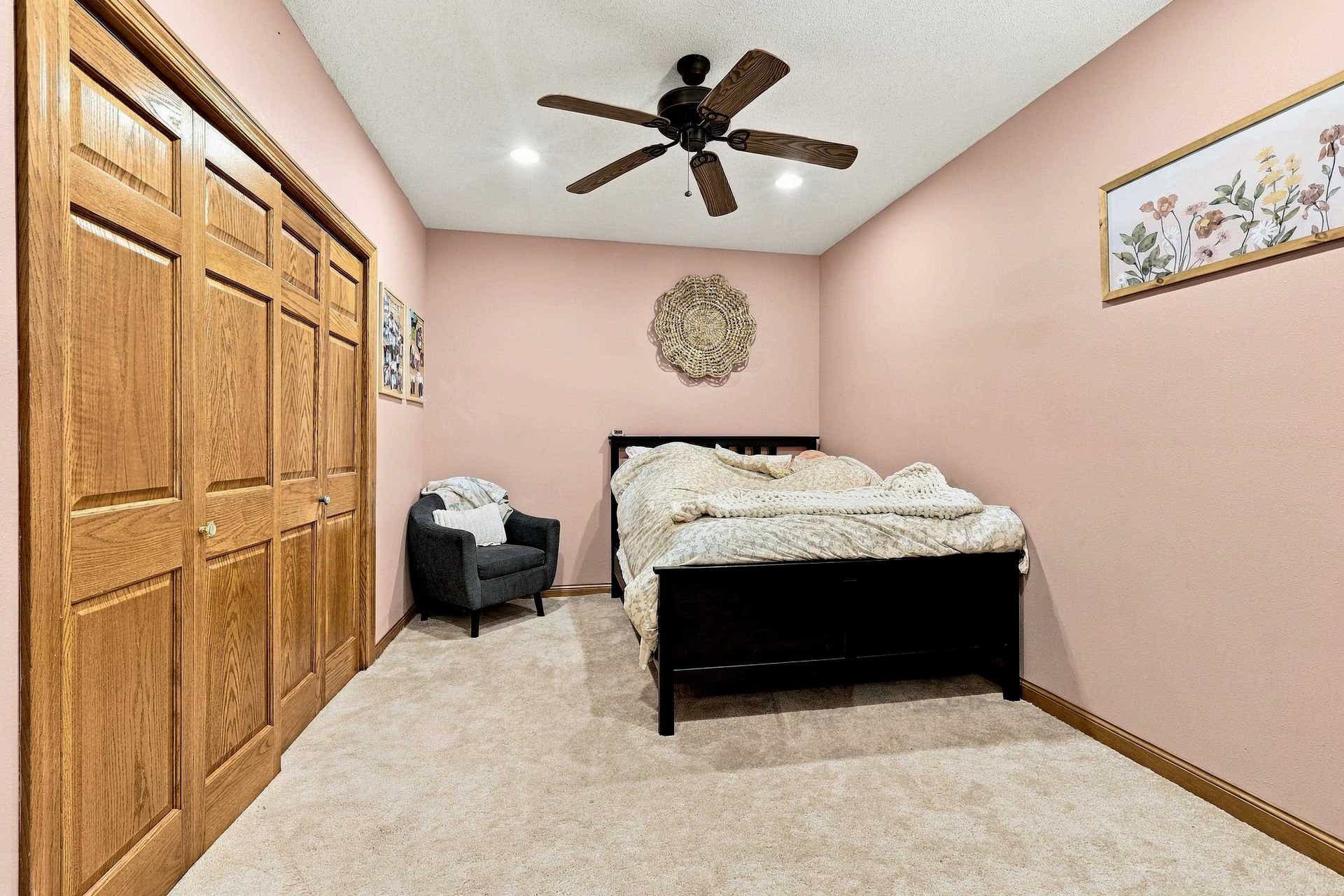7460 Prairie View Lane, Dubuque, IA 52003 7460 Prairie View Lane, Dubuque, IA 52003