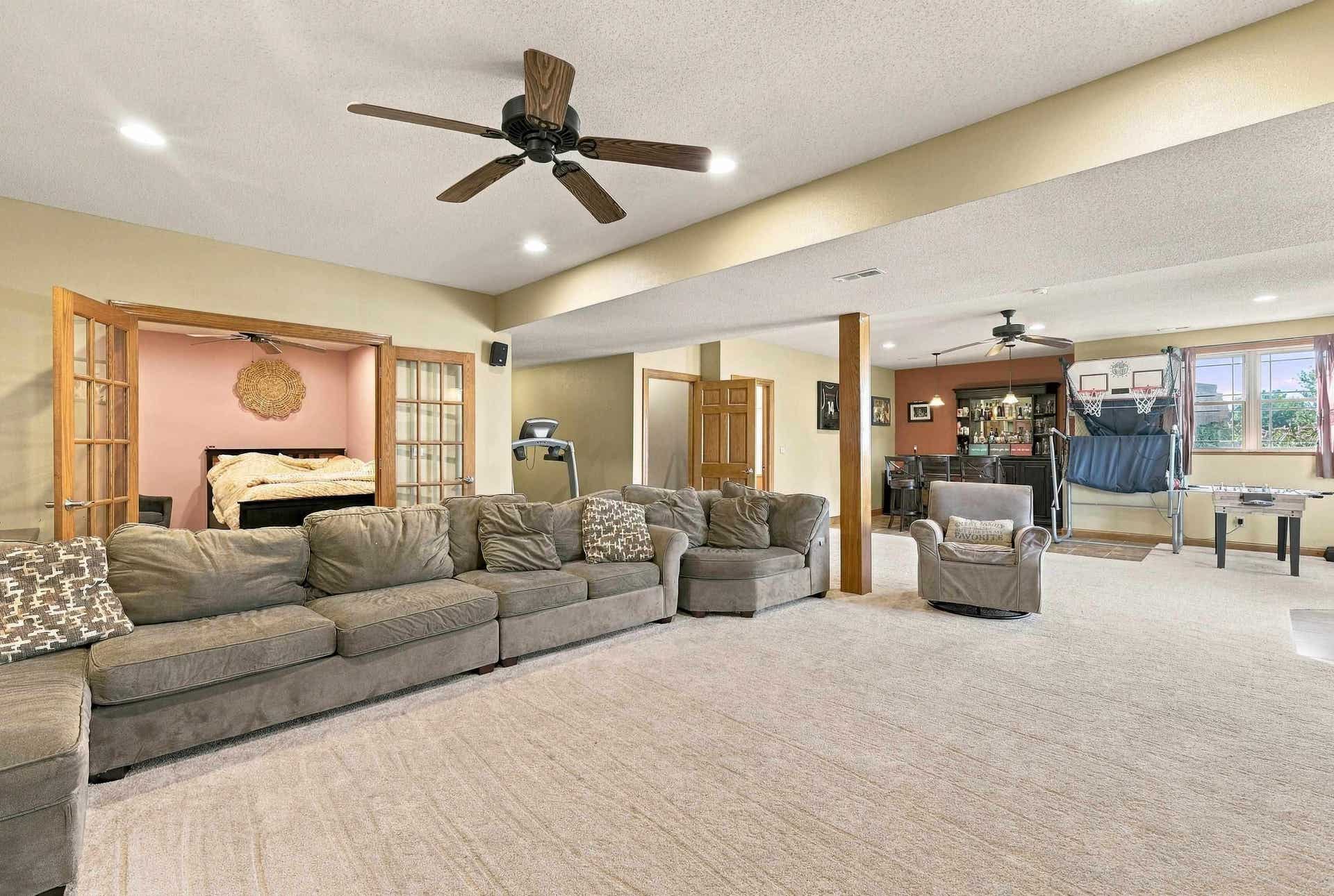 7460 Prairie View Lane, Dubuque, IA 52003 7460 Prairie View Lane, Dubuque, IA 52003