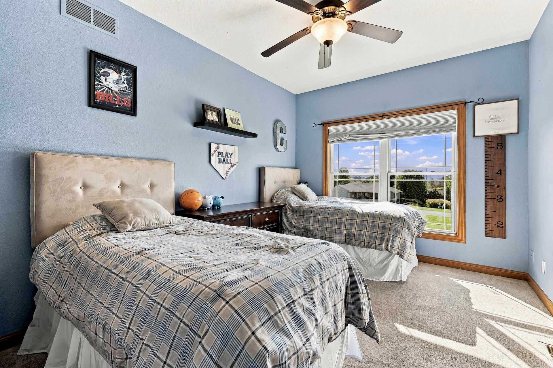 7460 Prairie View Lane, Dubuque, IA 52003 7460 Prairie View Lane, Dubuque, IA 52003