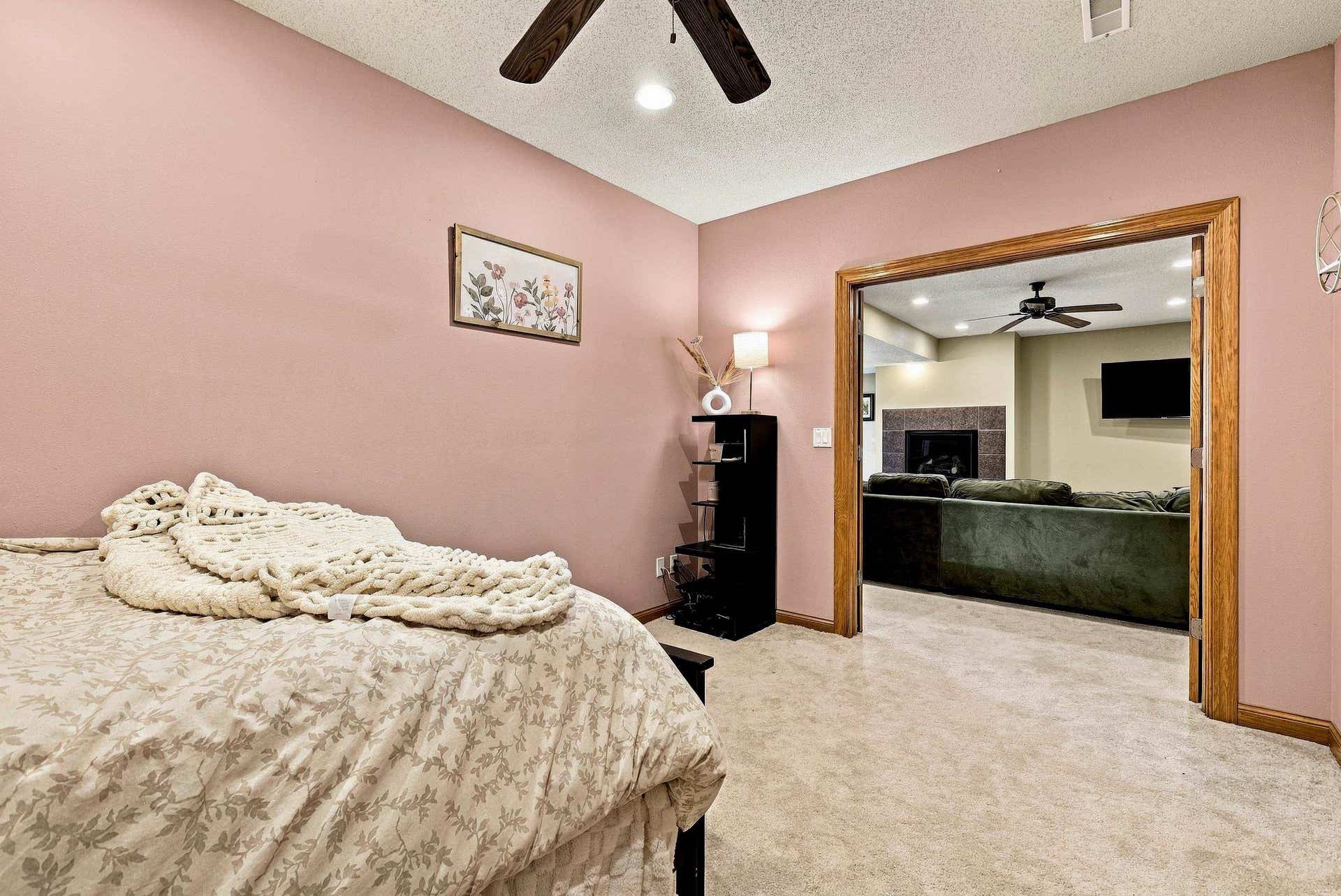 7460 Prairie View Lane, Dubuque, IA 52003 7460 Prairie View Lane, Dubuque, IA 52003
