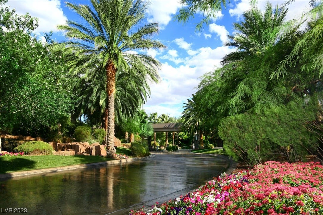 511 Rock Peak Drive, Henderson, NV 89012 511 Rock Peak Drive, Henderson, NV 89012