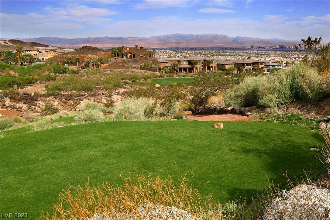 511 Rock Peak Drive, Henderson, NV 89012 511 Rock Peak Drive, Henderson, NV 89012