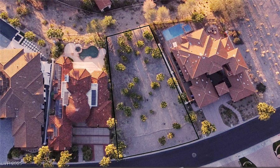 Property photo for 17 Grand Miramar Drive, Henderson, NV