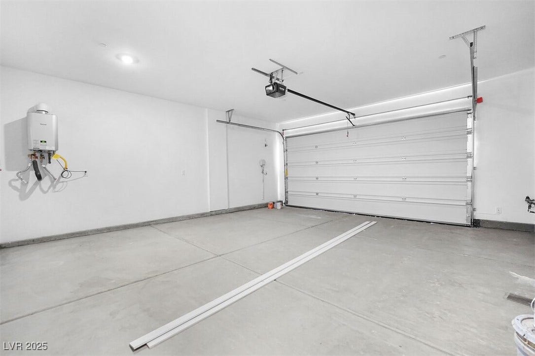 52 Via Montoro, Henderson, NV 89011 52 Via Montoro - Ready Now!