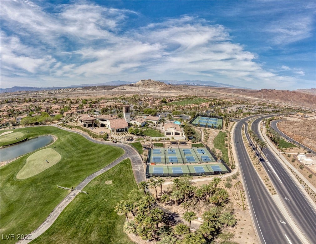 29 Porto Malaga Street, Henderson, NV 89011 29 Porto Malaga Street, Henderson, NV 89011