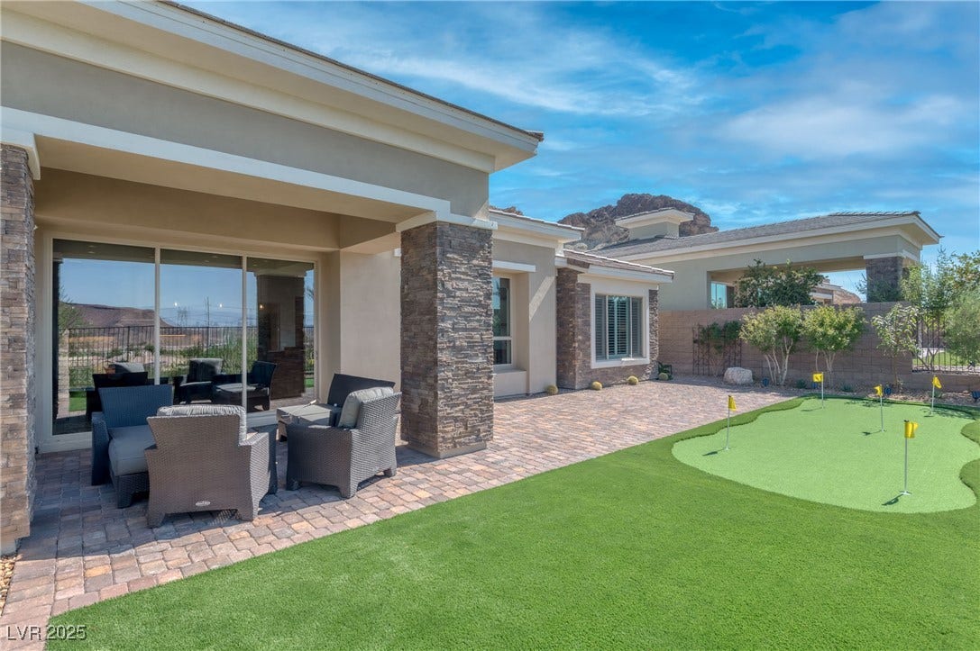 29 Porto Malaga Street, Henderson, NV 89011 Enjoy a backyard built for relaxation, recreation, and beautiful views.