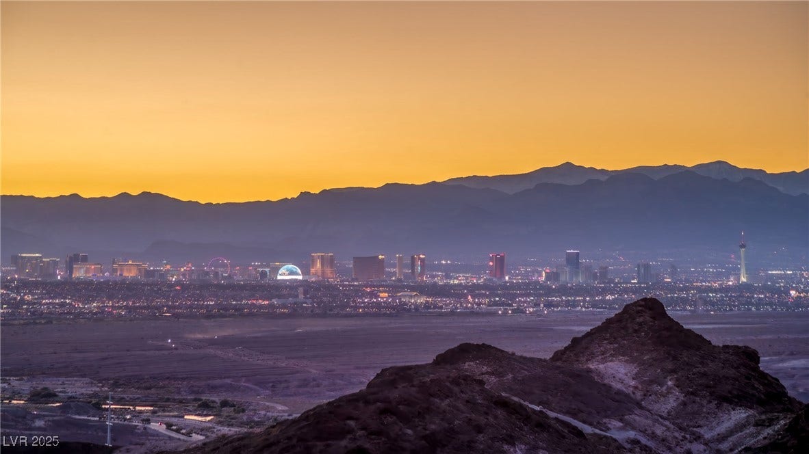 29 Porto Malaga Street, Henderson, NV 89011 Peaceful and unobstructed Mountain View's