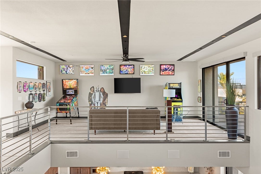 20 Highland Cove Lane, Henderson, NV 89011