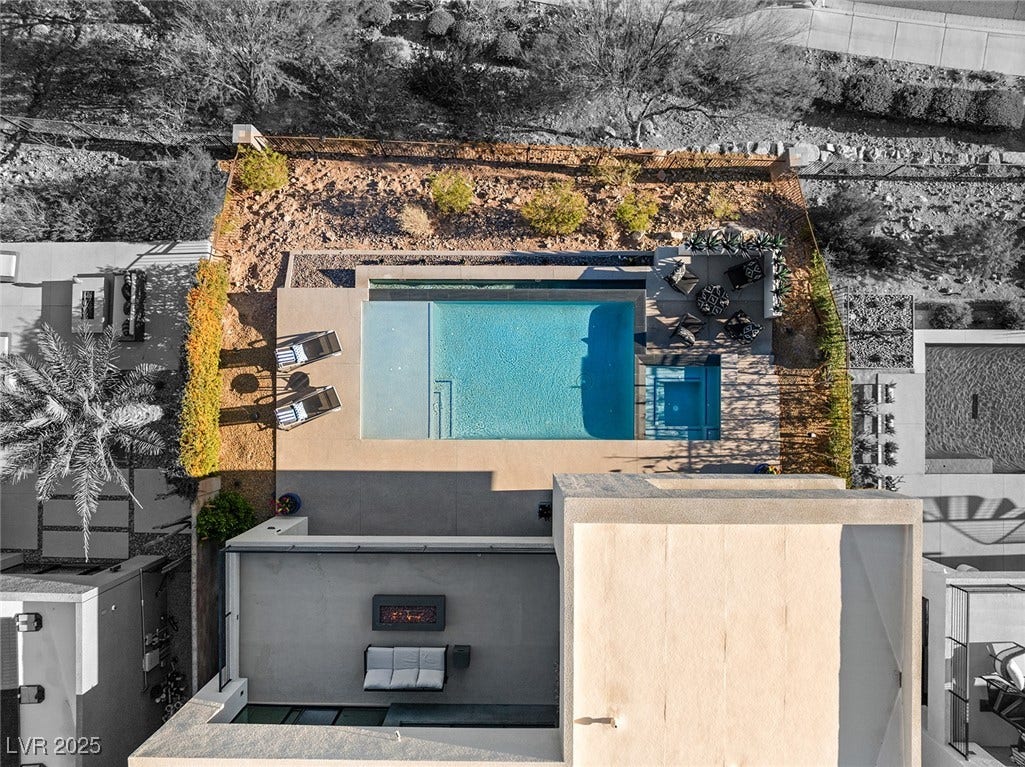 20 Highland Cove Lane, Henderson, NV 89011