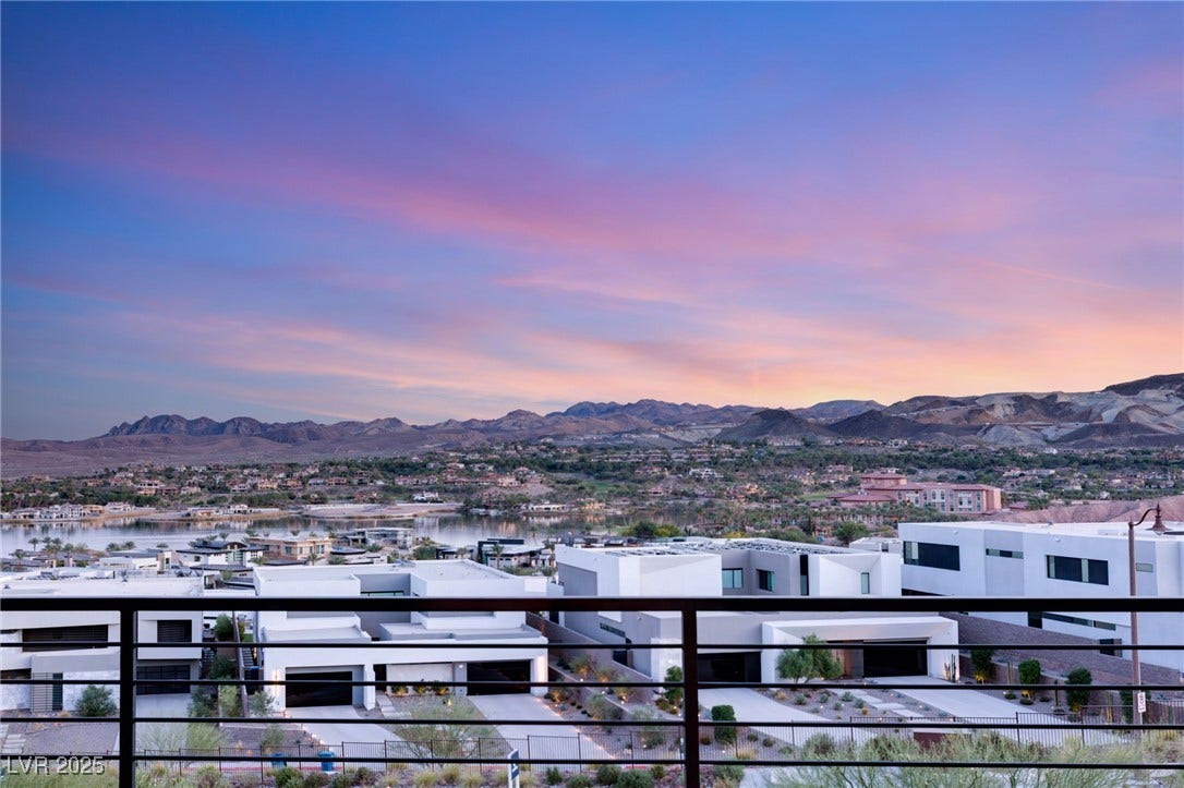 20 Highland Cove Lane, Henderson, NV 89011