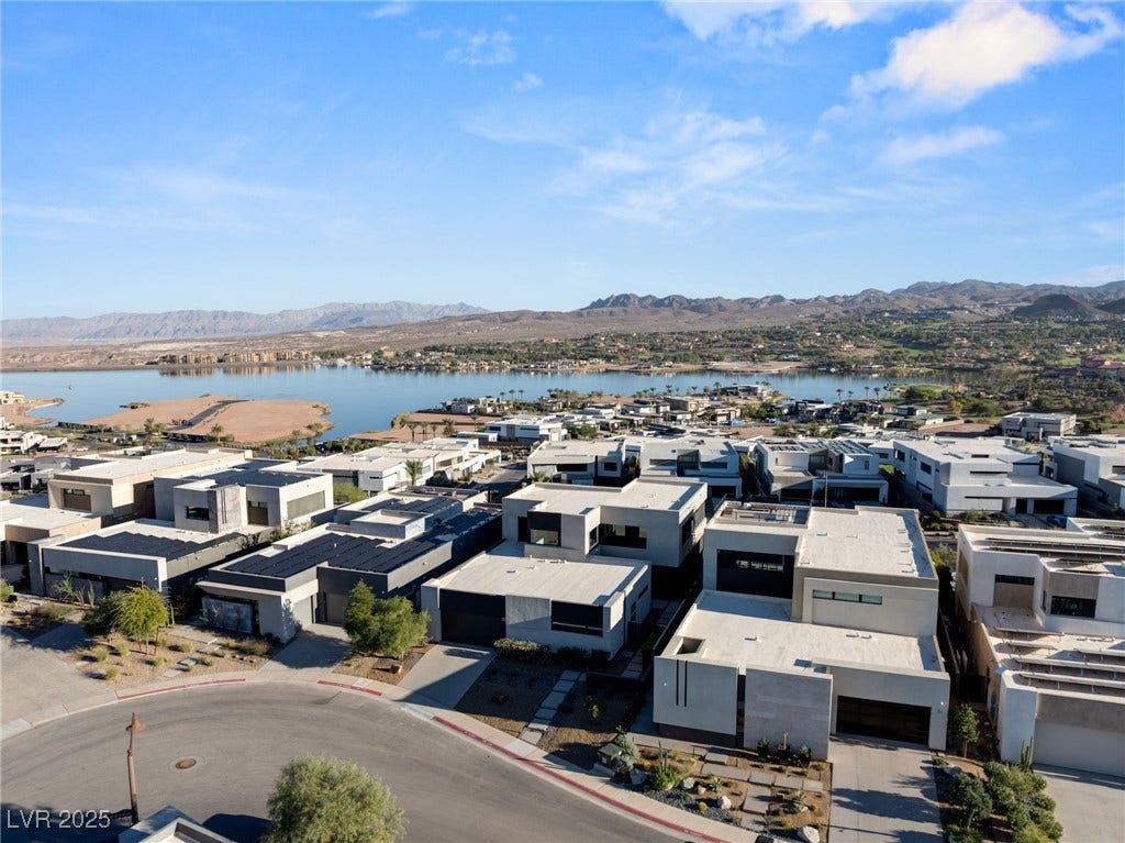 20 Highland Cove Lane, Henderson, NV 89011