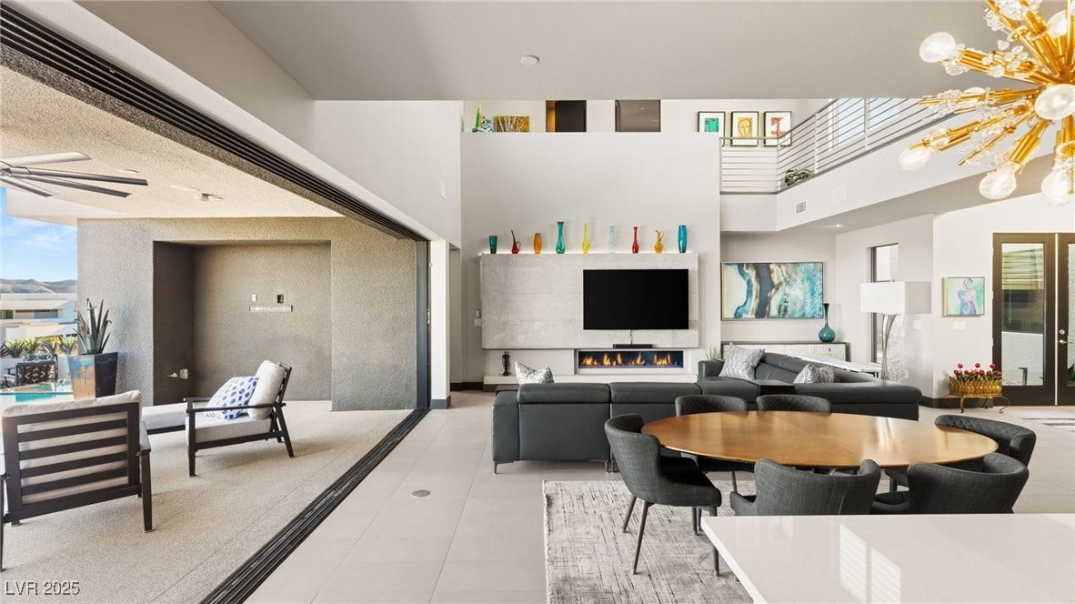 20 Highland Cove Lane, Henderson, NV 89011