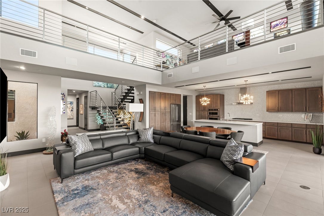 20 Highland Cove Lane, Henderson, NV 89011
