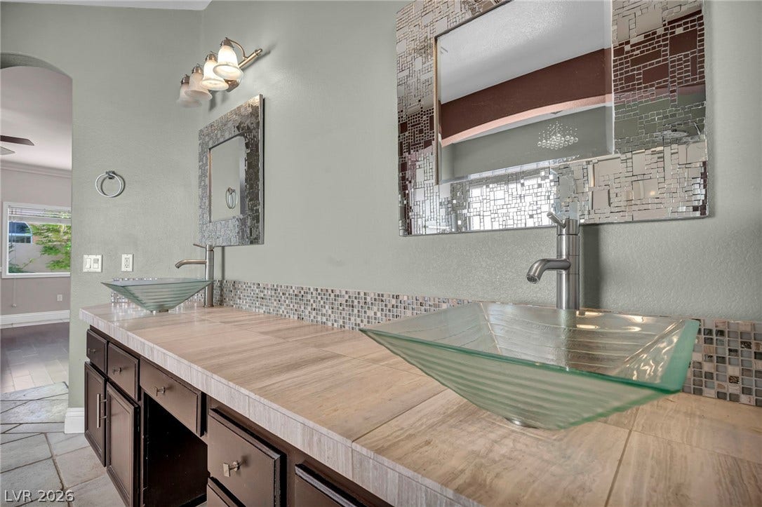 10540 Canon Perdido Street, Las Vegas, NV 89141 primary bathroom