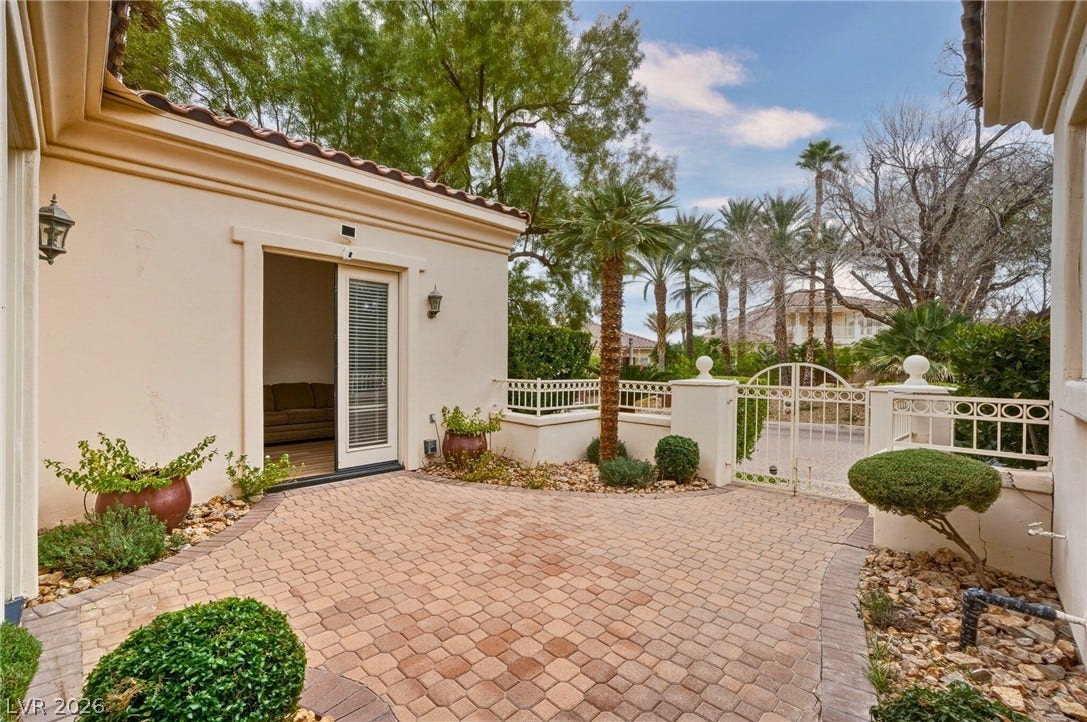 44 Caminito Amore, Henderson, NV 89011 44 Caminito Amore, Henderson, NV 89011