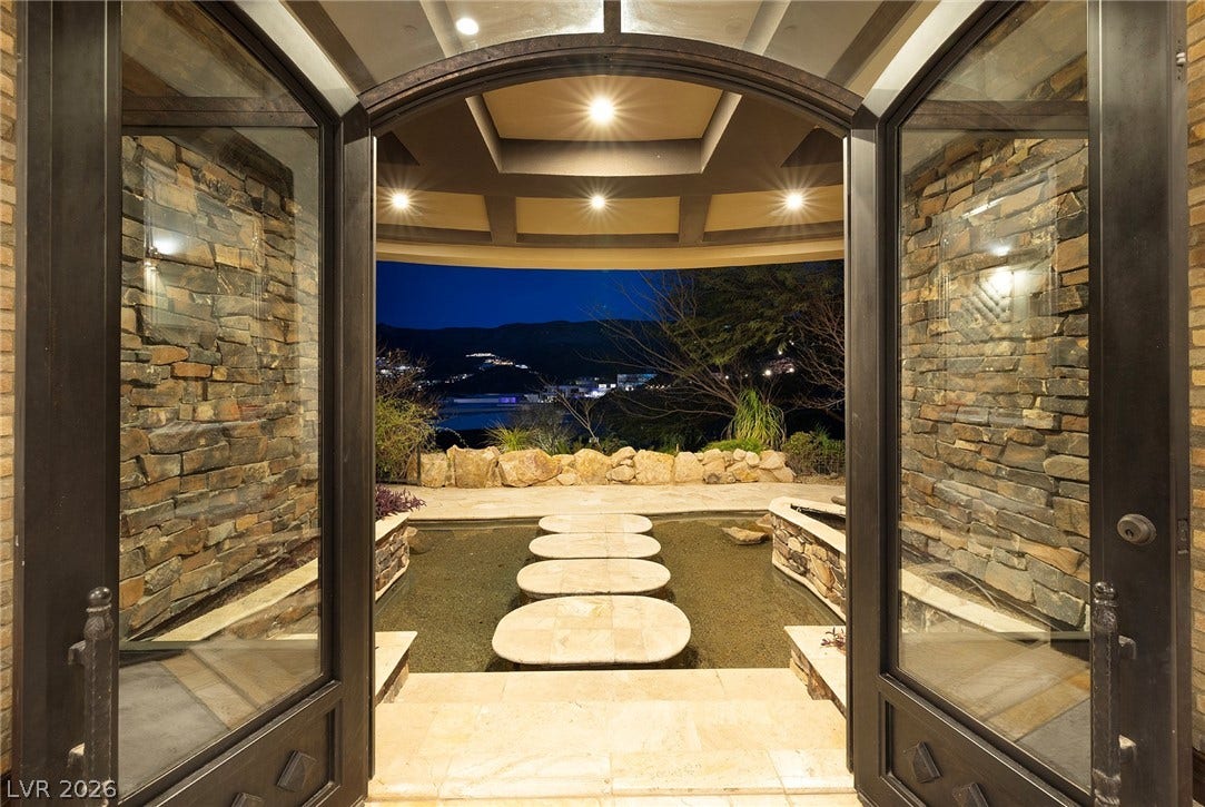 472 Saint Moritz Drive, Henderson, NV 89012 472 Saint Moritz Drive, Henderson, NV 89012