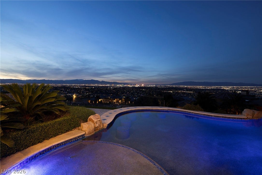 472 Saint Moritz Drive, Henderson, NV 89012 472 Saint Moritz Drive, Henderson, NV 89012