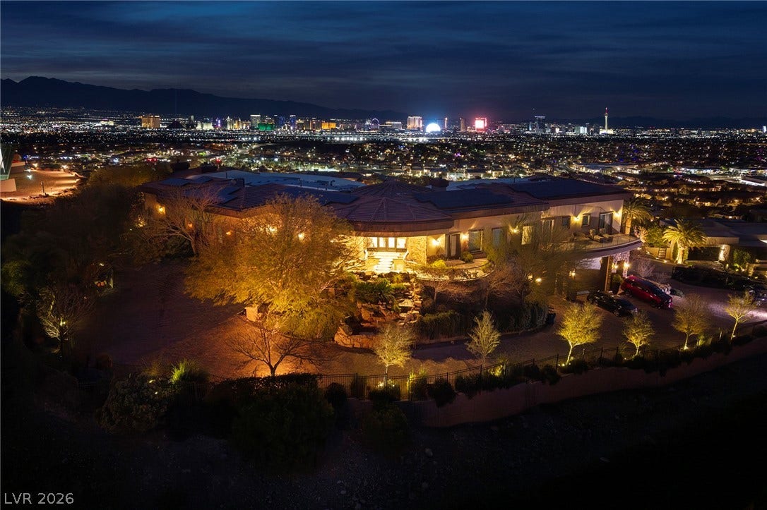 472 Saint Moritz Drive, Henderson, NV 89012 472 Saint Moritz Drive, Henderson, NV 89012