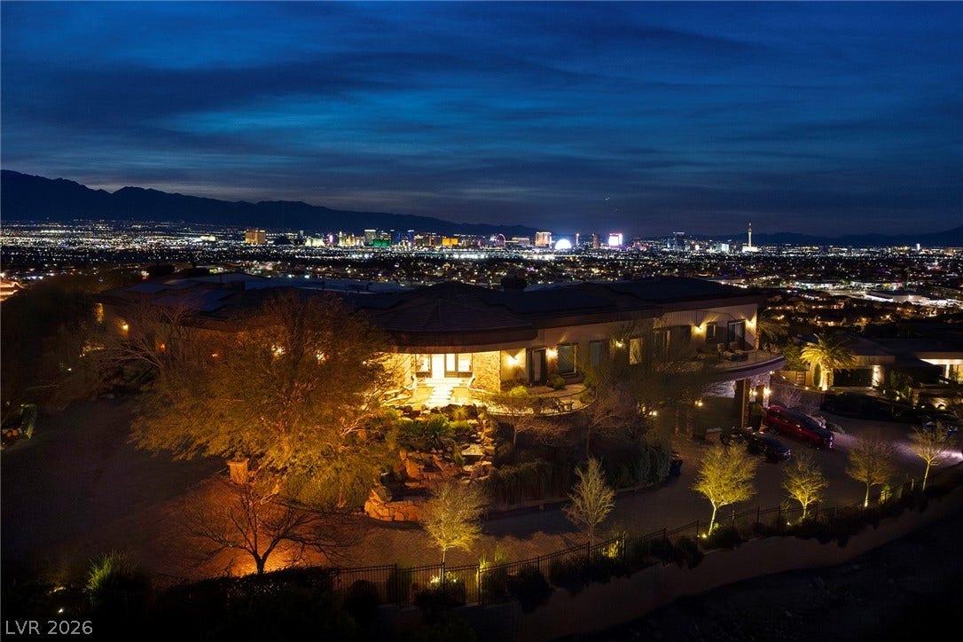 472 Saint Moritz Drive, Henderson, NV 89012 472 Saint Moritz Drive, Henderson, NV 89012