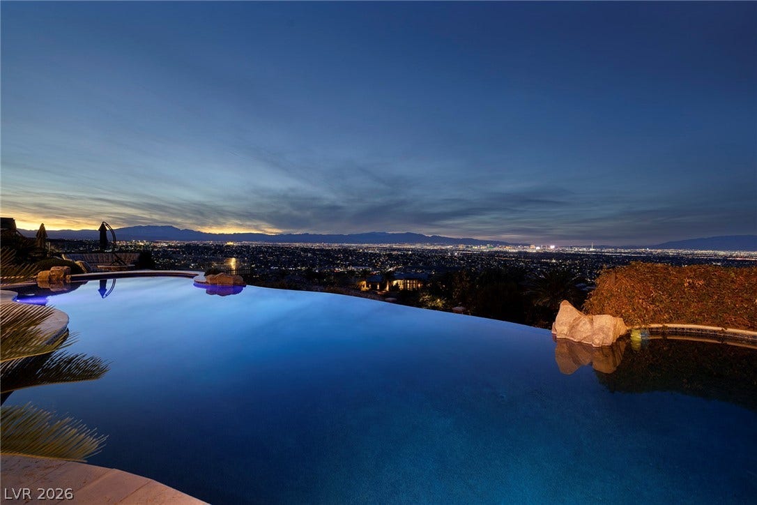 472 Saint Moritz Drive, Henderson, NV 89012 472 Saint Moritz Drive, Henderson, NV 89012