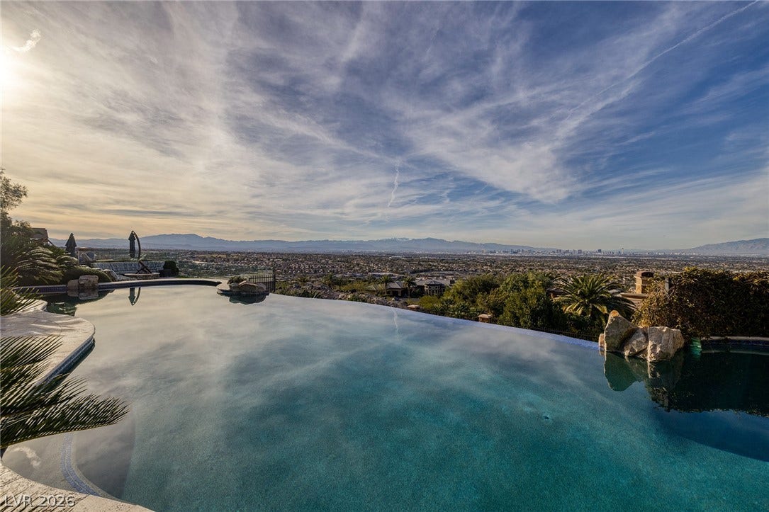 472 Saint Moritz Drive, Henderson, NV 89012 472 Saint Moritz Drive, Henderson, NV 89012