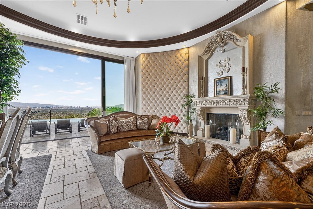 472 Saint Moritz Drive, Henderson, NV 89012 472 Saint Moritz Drive, Henderson, NV 89012