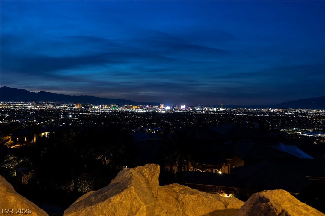 472 Saint Moritz Drive, Henderson, NV 89012 472 Saint Moritz Drive, Henderson, NV 89012