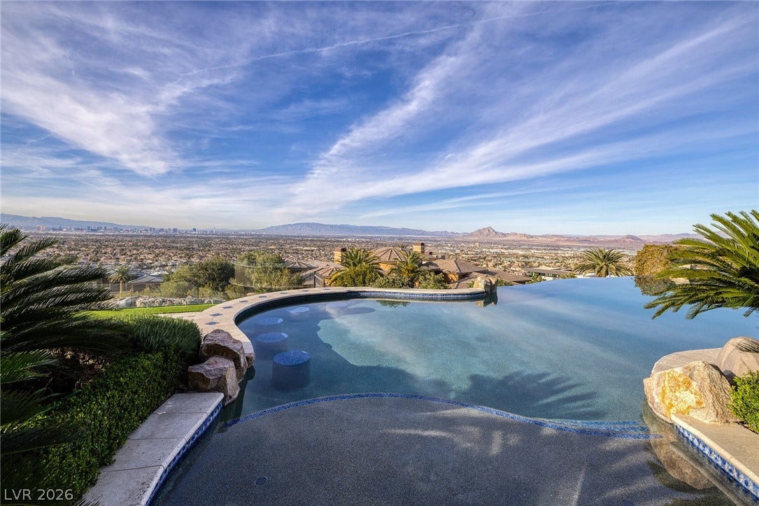 472 Saint Moritz Drive, Henderson, NV 89012 472 Saint Moritz Drive, Henderson, NV 89012