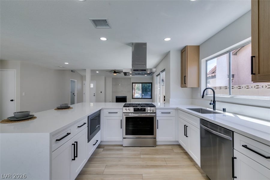 Property photo for 3152 Laurel Avenue, Henderson, NV
