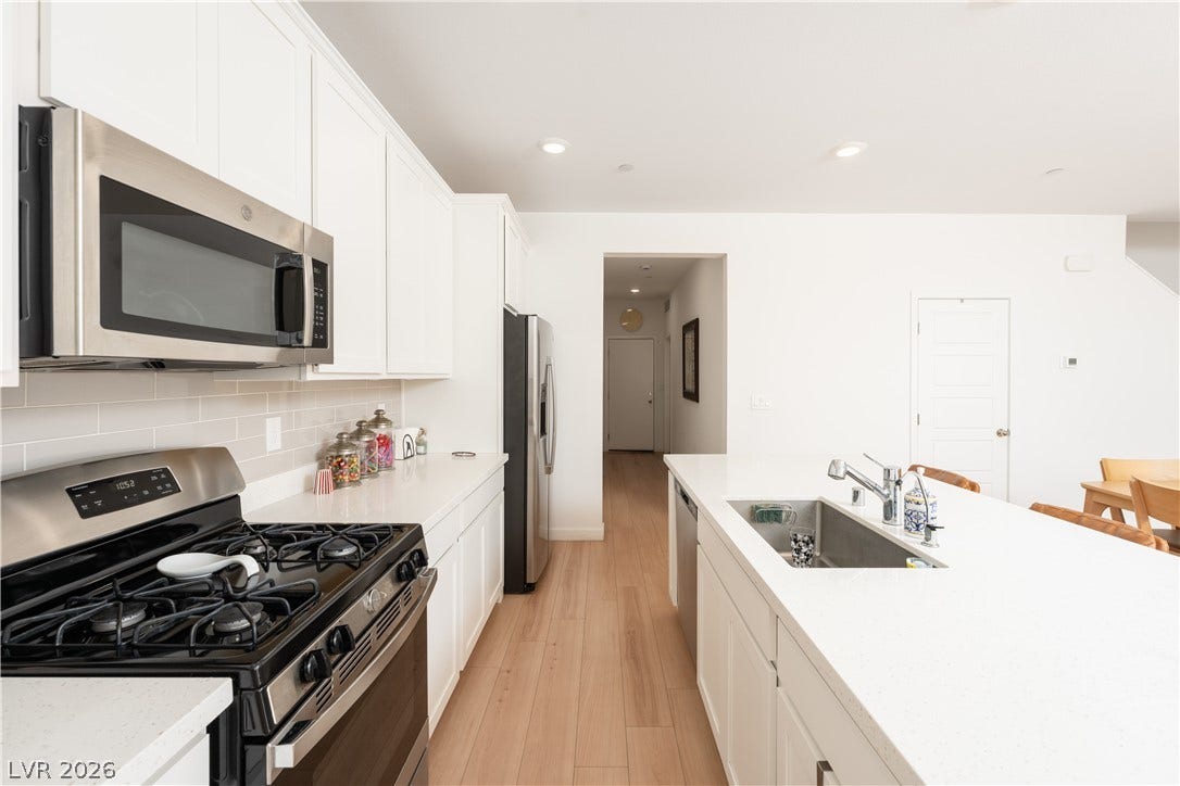 424 Isla Enclave Way, Henderson, NV 89011 424 Isla Enclave Way, Henderson, NV 89011