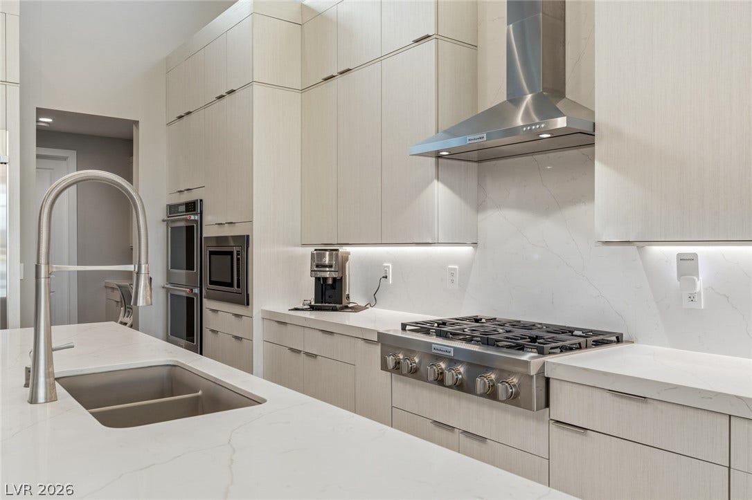 100 Tre Pietre Street, Henderson, NV 89011 100 Tre Pietre Street, Henderson, NV 89011