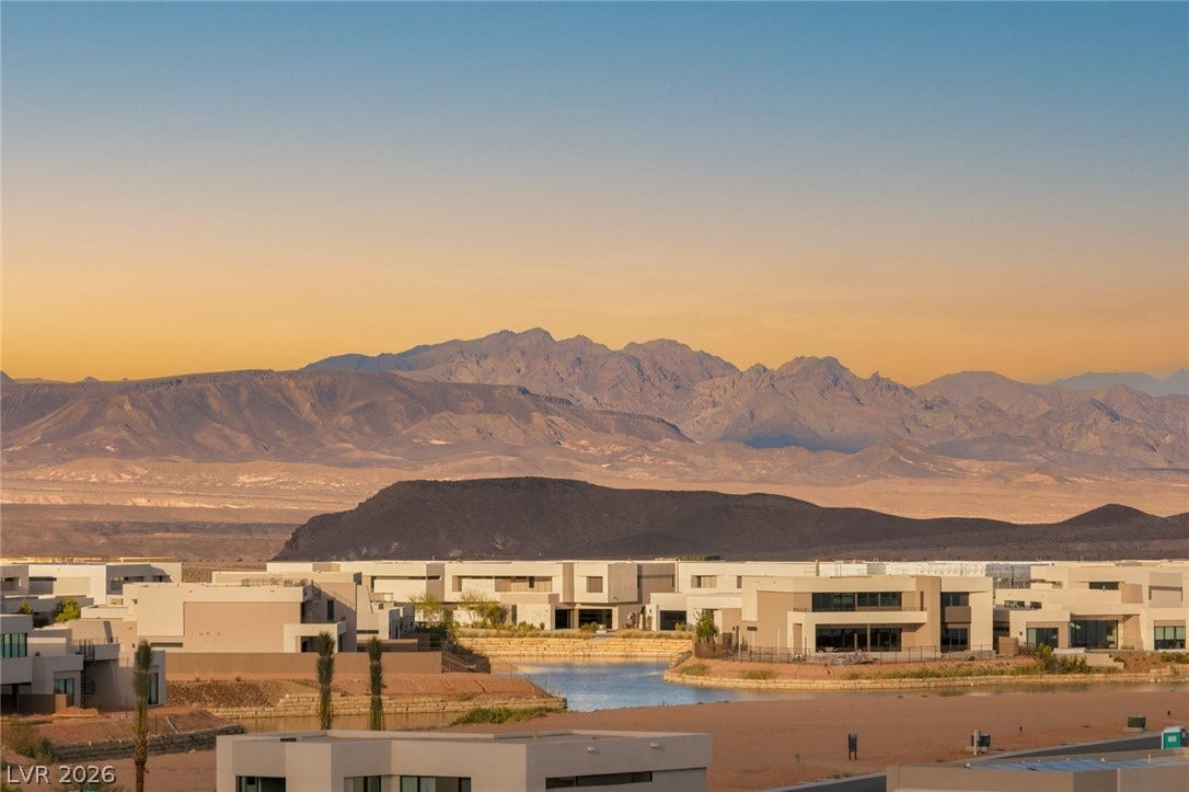 100 Tre Pietre Street, Henderson, NV 89011 100 Tre Pietre Street, Henderson, NV 89011