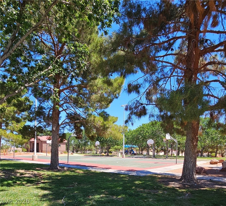 833 Aspen Peak Loop, #112, Henderson, NV 89011 Basketball courts in Rodeo Park