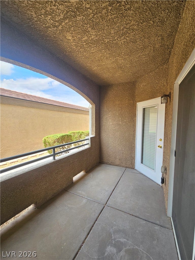 833 Aspen Peak Loop, #112, Henderson, NV 89011 The covered patio offers a peaceful outdoor retreat.