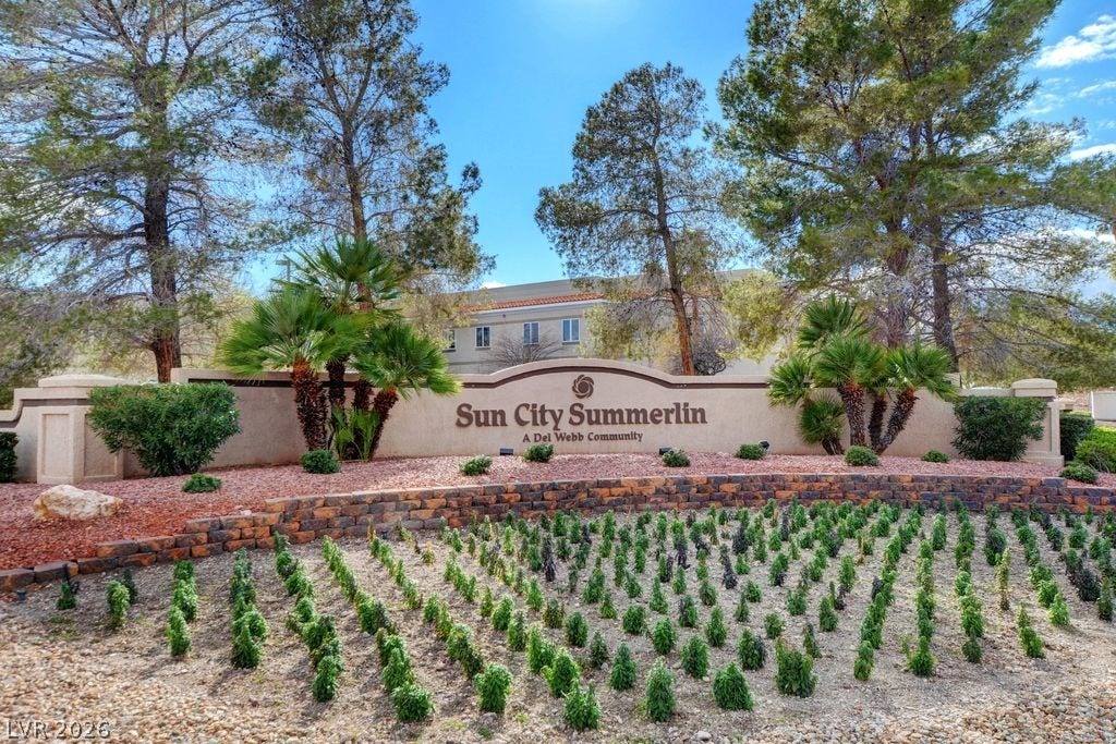 8901 Villa Ridge Drive, Las Vegas, NV 89134 8901 Villa Ridge Drive, Las Vegas, NV 89134