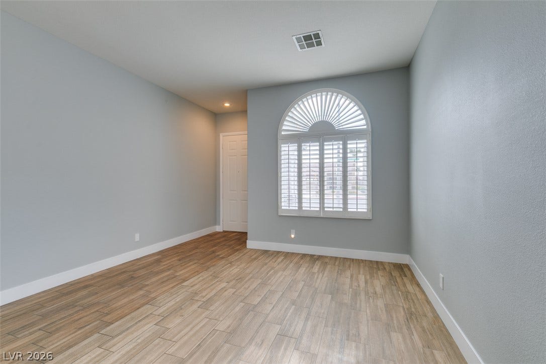 1019 Silver Retreat Court, Henderson, NV 89002 Open living area -lots of space
