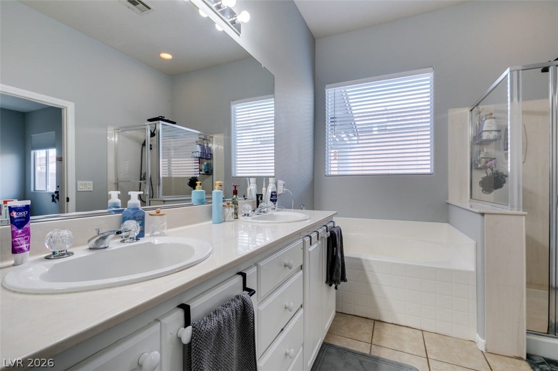 1019 Silver Retreat Court, Henderson, NV 89002 Primary bathroom has large walk in closet