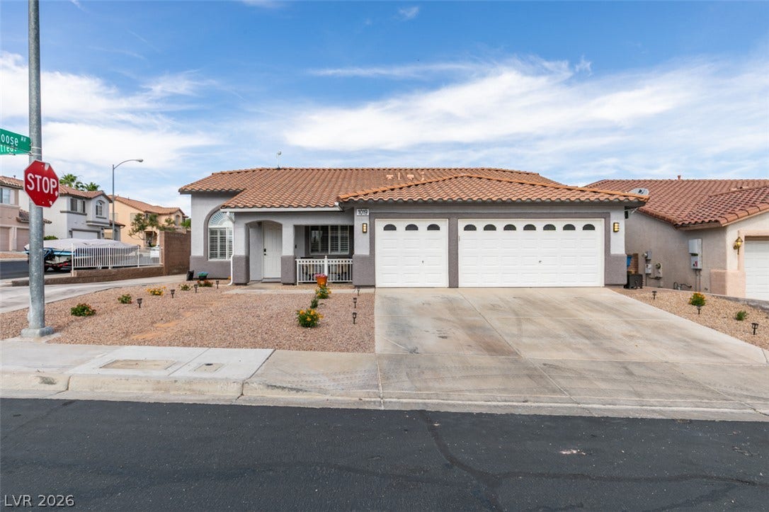 1019 Silver Retreat Court, Henderson, NV 89002 1019 Silver Retreat Court, Henderson, NV 89002