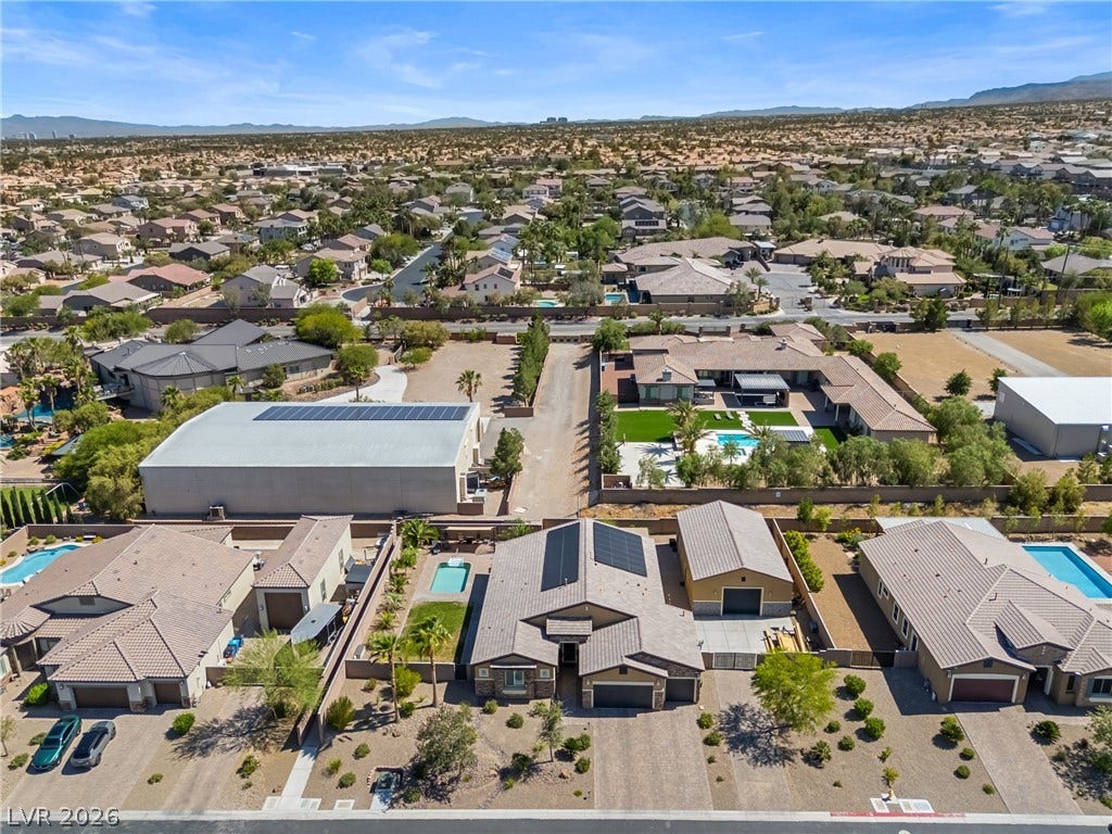9095 Wing Shadow Circle, Las Vegas, NV 89129 9095 Wing Shadow Circle, Las Vegas, NV 89129